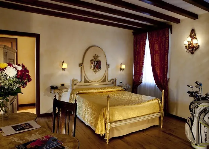Castello Della Castelluccia Hotel Rome