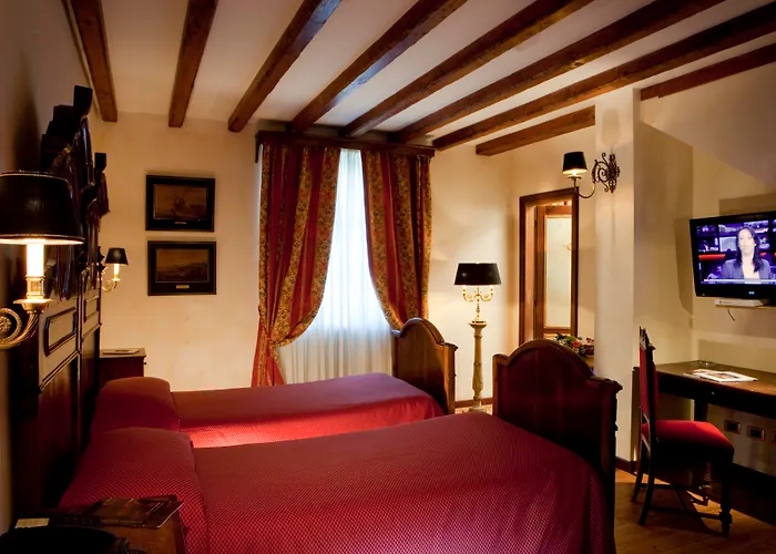 Castello Della Castelluccia 4* Roma
